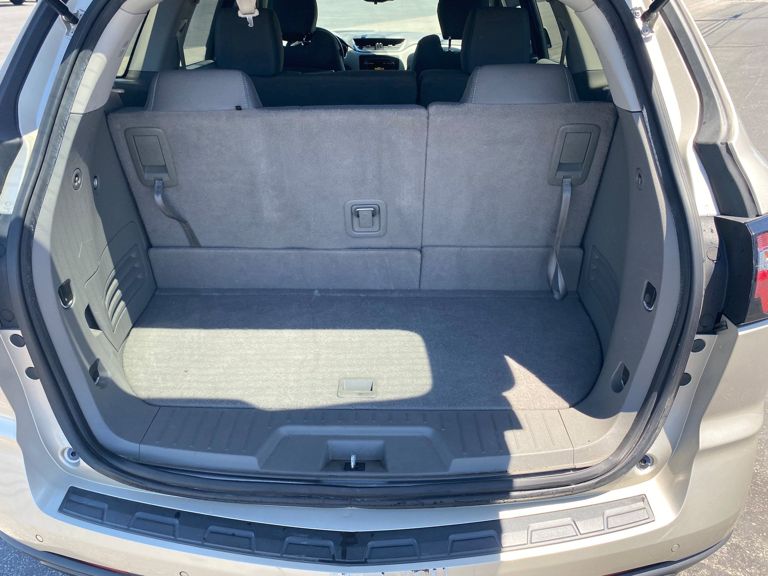 Used 2017 Chevrolet Traverse LT FWD image 18