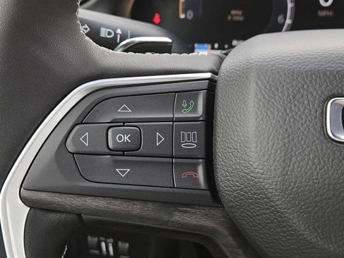 New 2026 Jeep Grand Cherokee Limited w/ Limited Altitude Package AWD/4WD image 17