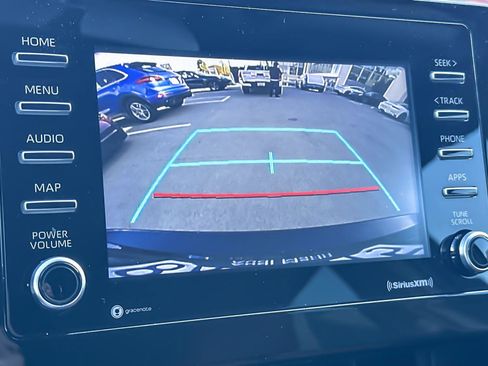 Used 2021 Toyota Camry SE image 17