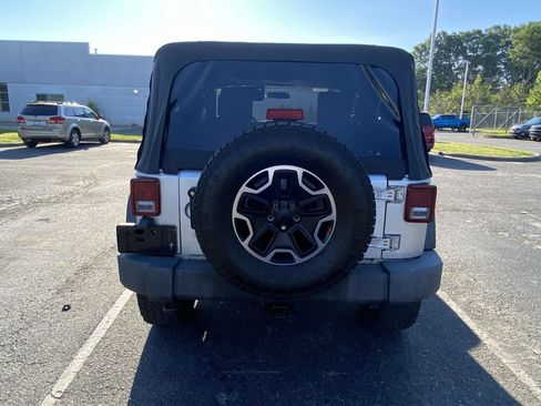 Used 2009 Jeep Wrangler X AWD/4WD image 7