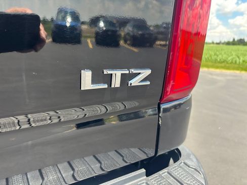 Used 2020 Chevrolet Silverado 2500 LTZ w/ LTZ Premium Package AWD/4WD image 32