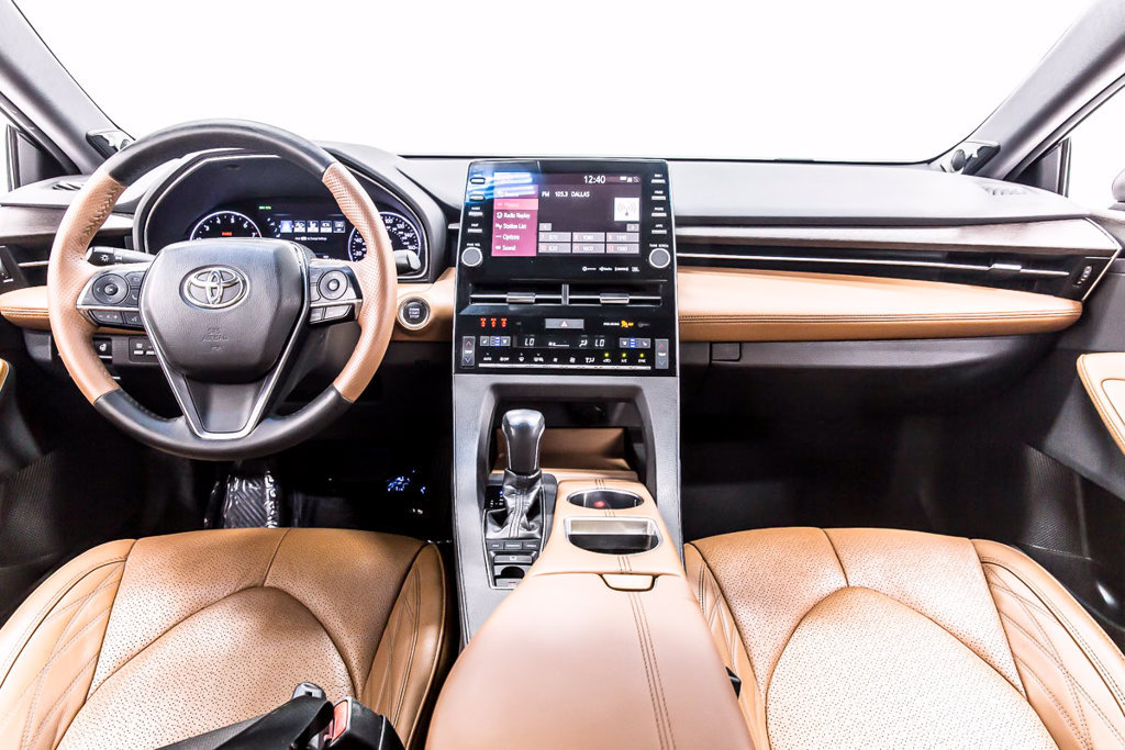 Used 2019 Toyota Avalon Limited FWD image 19