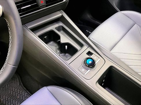 New 2026 Volkswagen Tiguan SE image 10