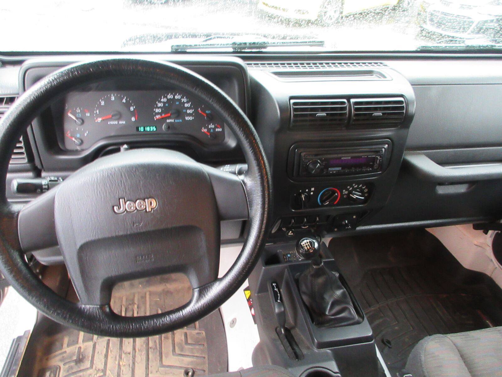 Used 2005 Jeep Wrangler X w/ Tire & Wheel Group (Ecco) AWD/4WD image 8