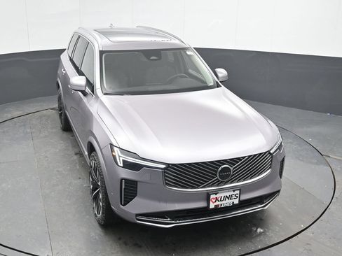 New 2026 Volvo XC90 B5 Plus w/ Protection Package AWD/4WD image 31