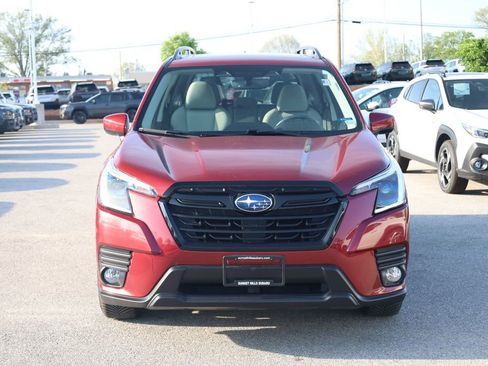 Certified 2022 Subaru Forester Premium AWD/4WD image 4