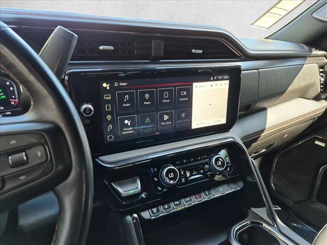Used 2024 GMC Sierra 2500 AT4 w/ AT4 Premium Plus Package AWD/4WD image 14
