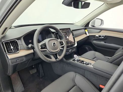 New 2026 Volvo XC90 B6 Plus w/ Protection Package Premier image 28