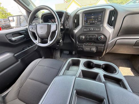 Used 2021 Chevrolet Silverado 1500 Custom Trail Boss w/ Midnight Edition AWD/4WD image 3