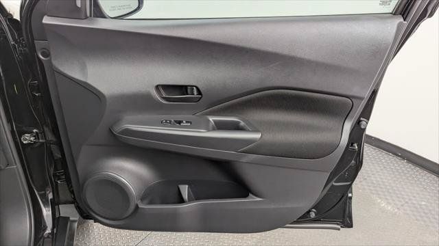 Used 2022 Nissan Kicks S FWD image 22