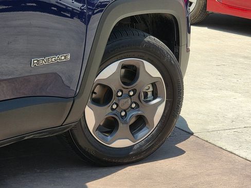 Used 2018 Jeep Renegade Sport w/ Power & Air Group image 15