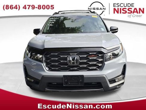 Used 2023 Honda Passport TrailSport image 2