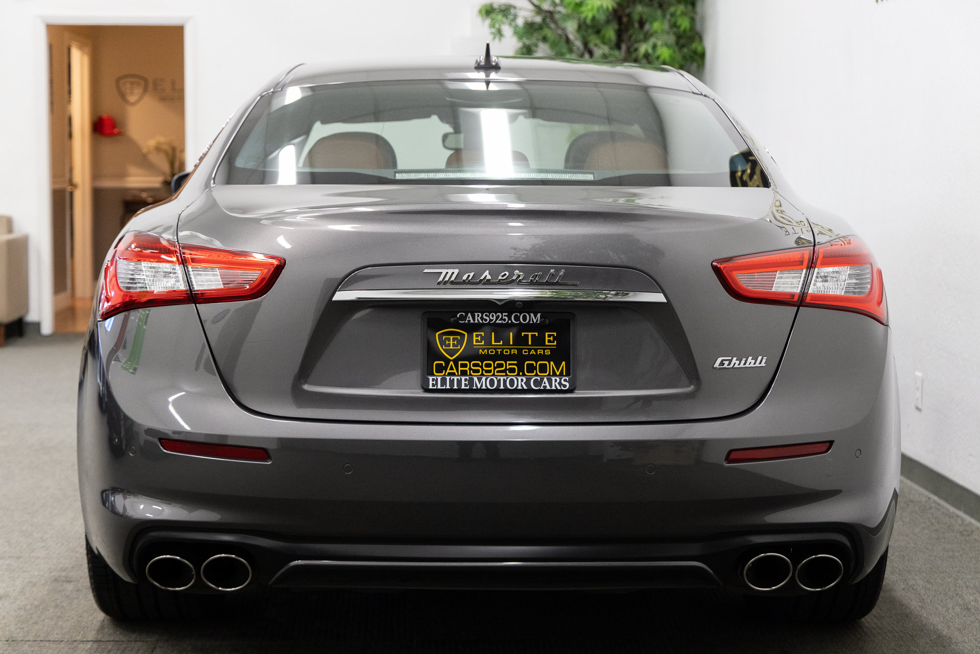Used 2018 Maserati Ghibli GranLusso RWD image 4