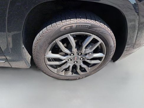 Used 2023 GMC Terrain Denali w/ Black Diamond Edition AWD/4WD image 9