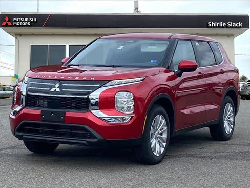 New 2026 Mitsubishi Outlander ES image 1