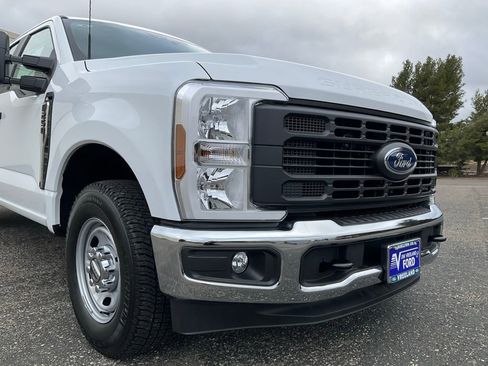 New 2025 Ford F250 XL w/ XL Chrome Package image 70