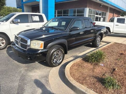 Used 2006 Dodge Dakota SLT RWD image 1