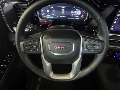 Used 2025 GMC Sierra 1500 SLT RWD image 32
