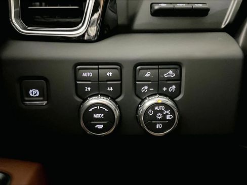 Certified 2025 GMC Sierra 1500 Denali Ultimate image 32