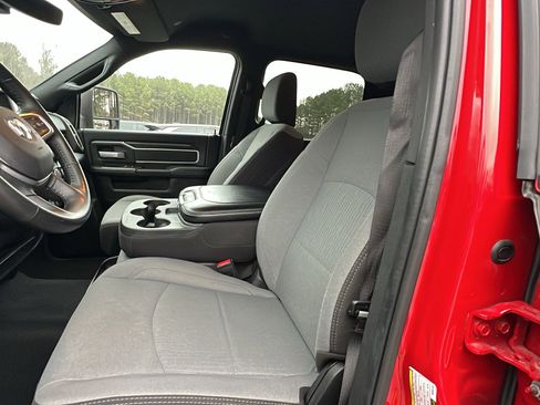 Used 2024 RAM 2500 Big Horn w/ Bed Utility Group image 17