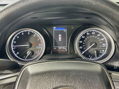 Used 2022 Toyota Camry LE FWD image 25