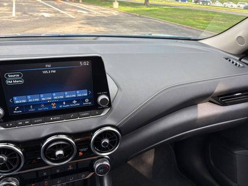 Used 2025 Nissan Sentra SV FWD image 30