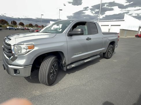 Used 2014 Toyota Tundra SR5 w/ TRD Off Road Package AWD/4WD image 9