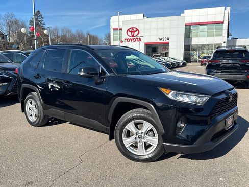 Used 2019 Toyota RAV4 XLE image 1