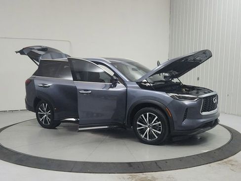 Used 2025 INFINITI QX60 Sensory w/ Vision Package AWD/4WD image 9
