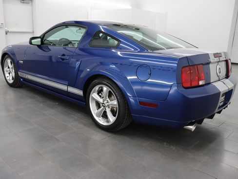 Used 2008 Ford Mustang GT RWD image 6