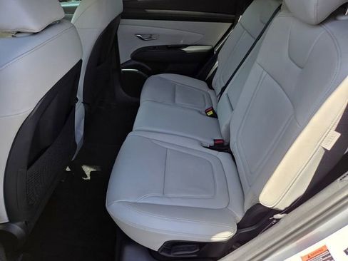 Used 2025 Hyundai Tucson Limited AWD/4WD image 12