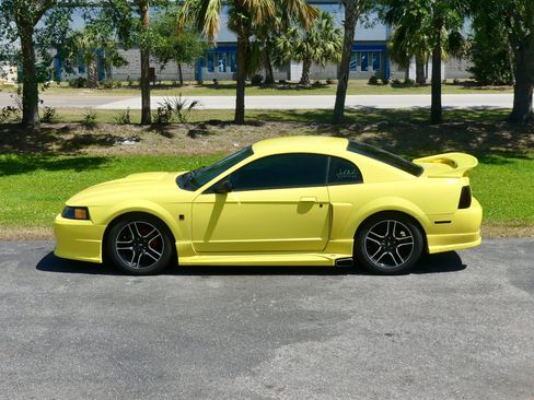Used 2001 Ford Mustang GT RWD image 15