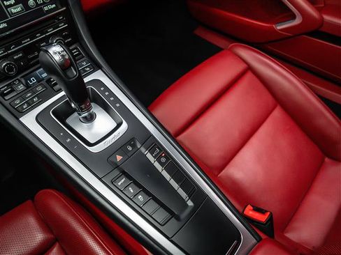 Used 2015 Porsche 911 Turbo AWD/4WD image 25
