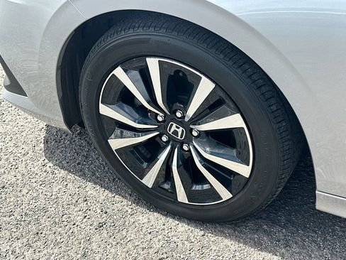 Used 2022 Honda Civic EX image 11
