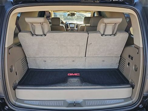 Used 2019 GMC Yukon SLT w/ Open Road Package image 17