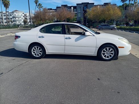 Used 2004 Lexus ES 330 image 4