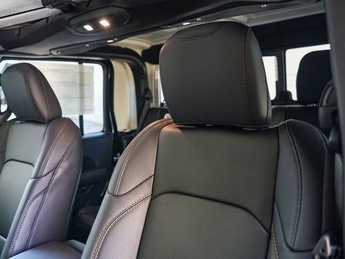 New 2026 Jeep Gladiator Sport image 22