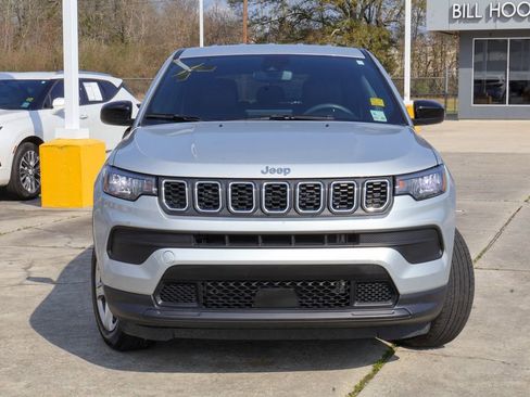 Used 2024 Jeep Compass Sport image 21