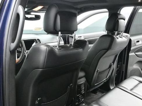 Used 2018 Jeep Grand Cherokee Limited AWD/4WD image 19
