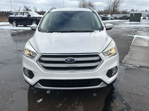 Used 2017 Ford Escape Titanium image 9