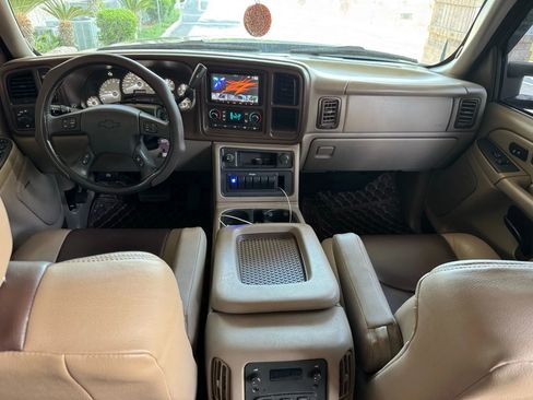 Used 2004 Chevrolet Silverado 1500 4x4 Crew Cab w/ Z71 Convenience Package 2 image 32