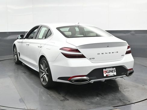Used 2024 Genesis G70 2.5T image 10