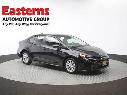 Used 2024 Toyota Corolla LE w/ LE Convenience Package FWD image 48