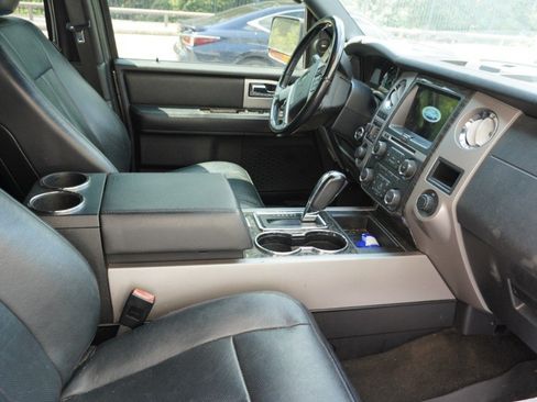 Used 2017 Ford Expedition Max Limited AWD/4WD image 9