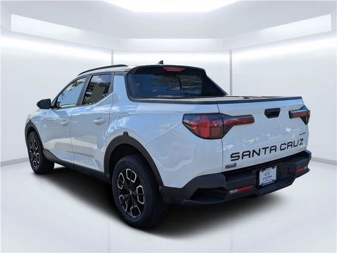 Used 2022 Hyundai Santa Cruz SEL Premium image 5