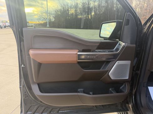 Used 2024 Ford F150 King Ranch w/ FX4 Off-Road Package image 9