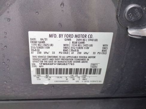 Used 2021 Ford Explorer Limited w/ Equipment Group 301A AWD/4WD image 39