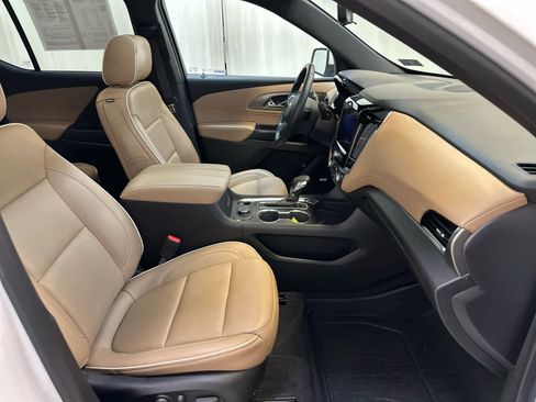Used 2023 Chevrolet Traverse Premier w/ LPO, Floor Liner Package image 4