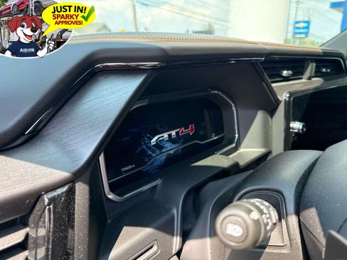 Used 2022 GMC Sierra 1500 AT4 w/ AT4 Premium Package AWD/4WD image 10