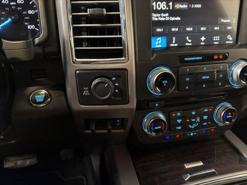 Used 2017 Ford F250 Platinum w/ Platinum Ultimate Package image 20